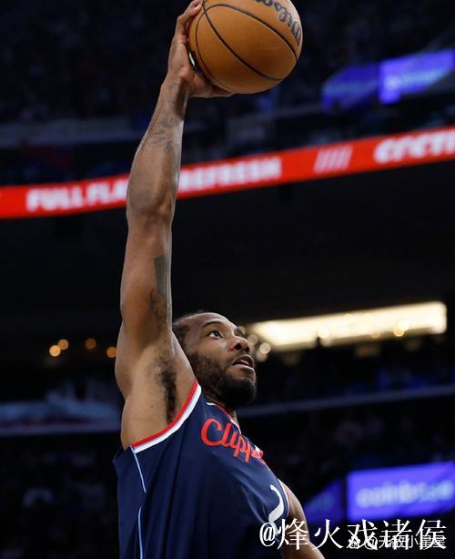 伤口上撒盐!卡姆-斯潘塞对阵快船砍下27分,创职业生涯新高 伤口上撒盐!卡姆-斯潘塞对阵快船砍下27分,创职业生涯新高