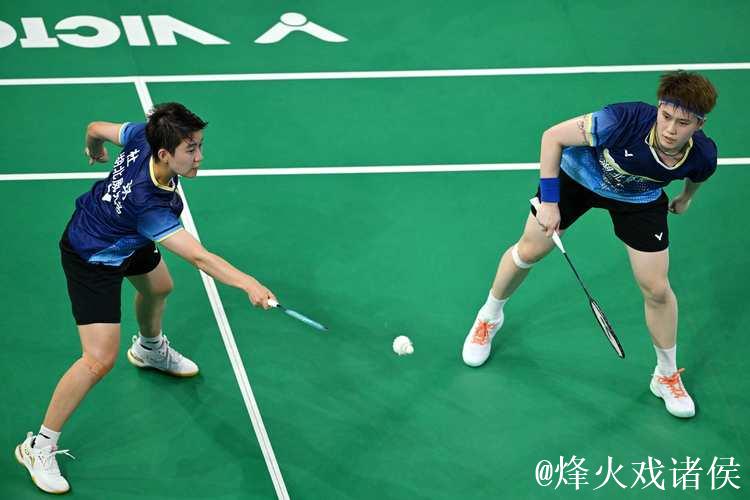 全运会羽毛球女团小组赛:浙江队击败湖北队 全运会羽毛球女团小组赛:浙江队击败湖北队