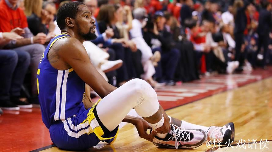 杜兰特左小腿拉伤,疲惫不堪,至少缺阵两周 杜兰特左小腿拉伤,疲惫不堪,至少缺阵两周